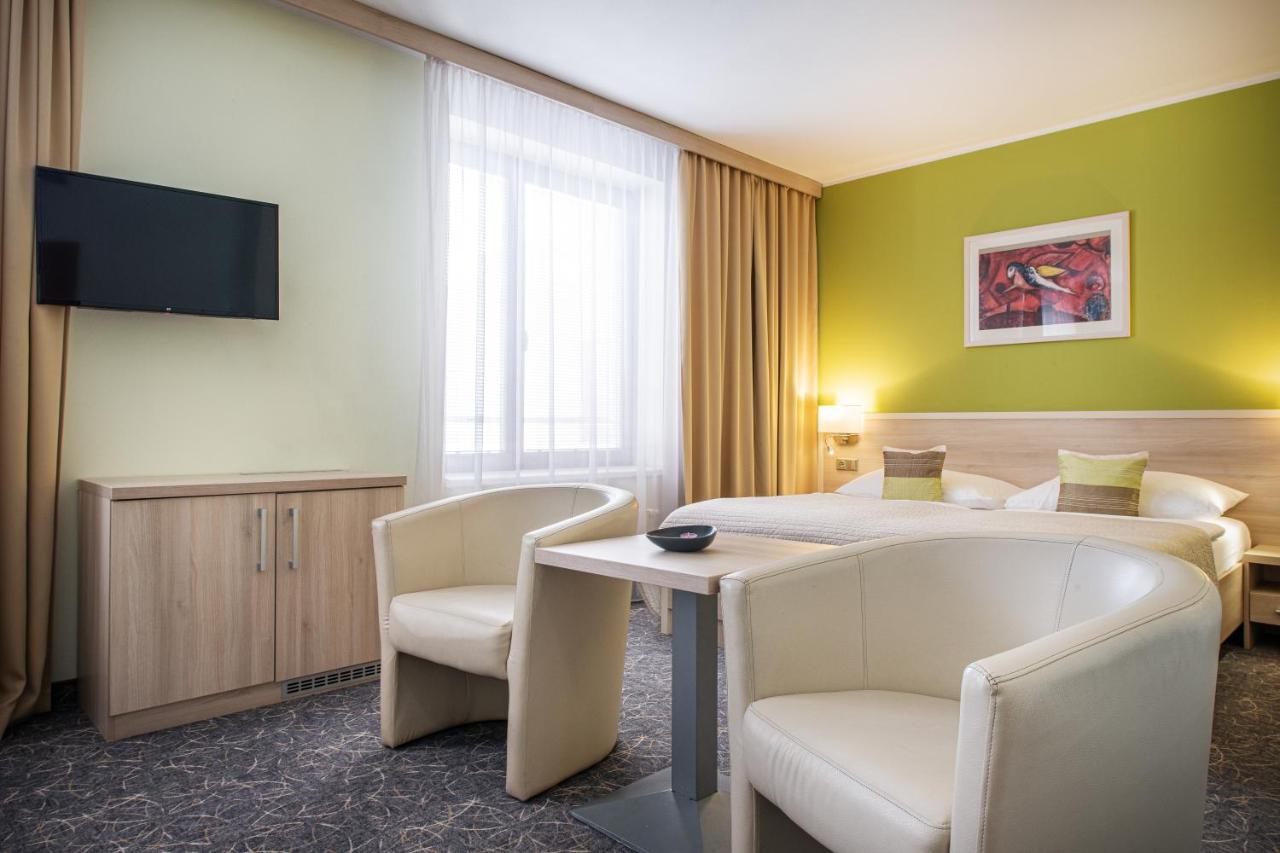 Hotel Mlynska 우헤르스케 흐라디슈테 외부 사진