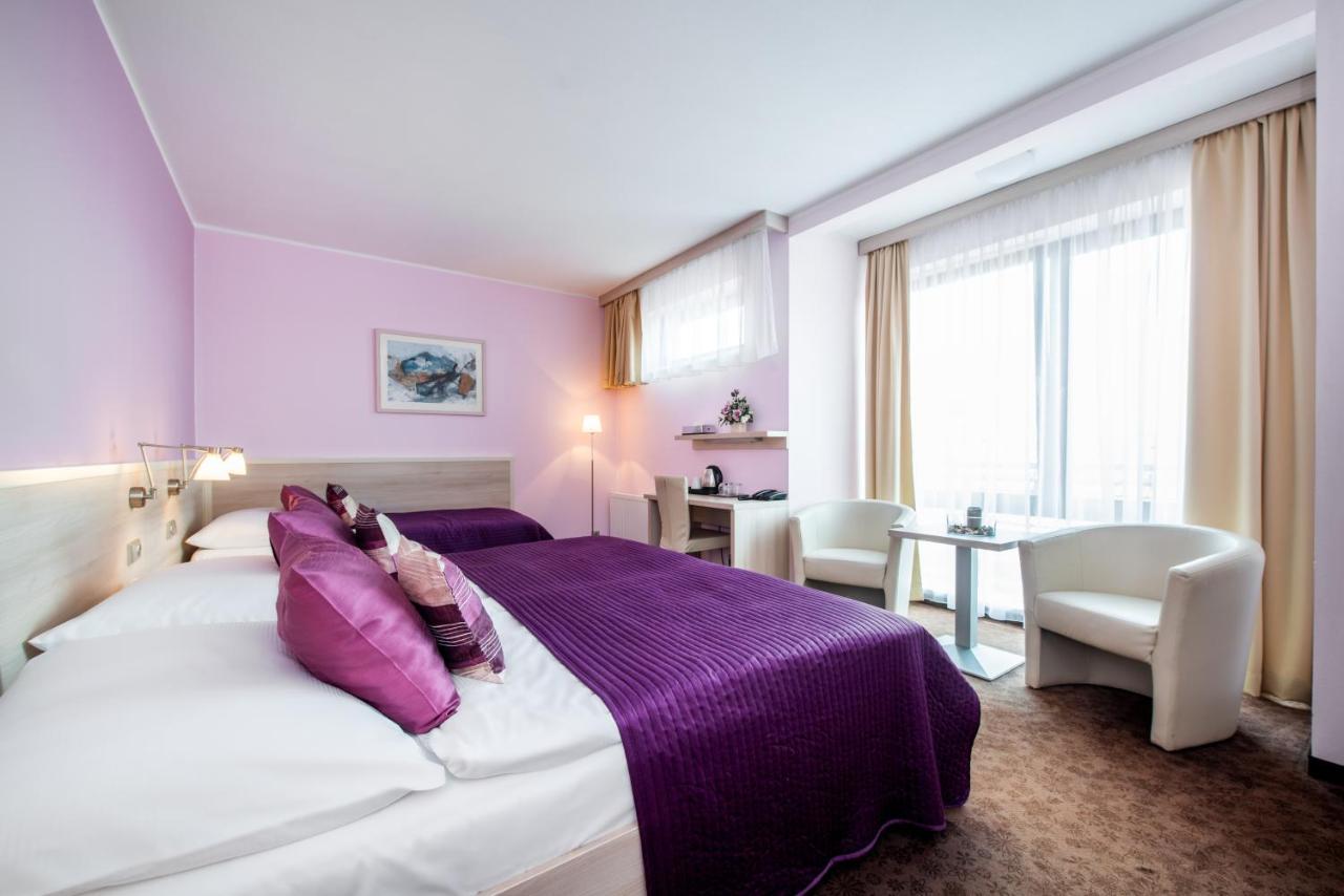 Hotel Mlynska 우헤르스케 흐라디슈테 외부 사진